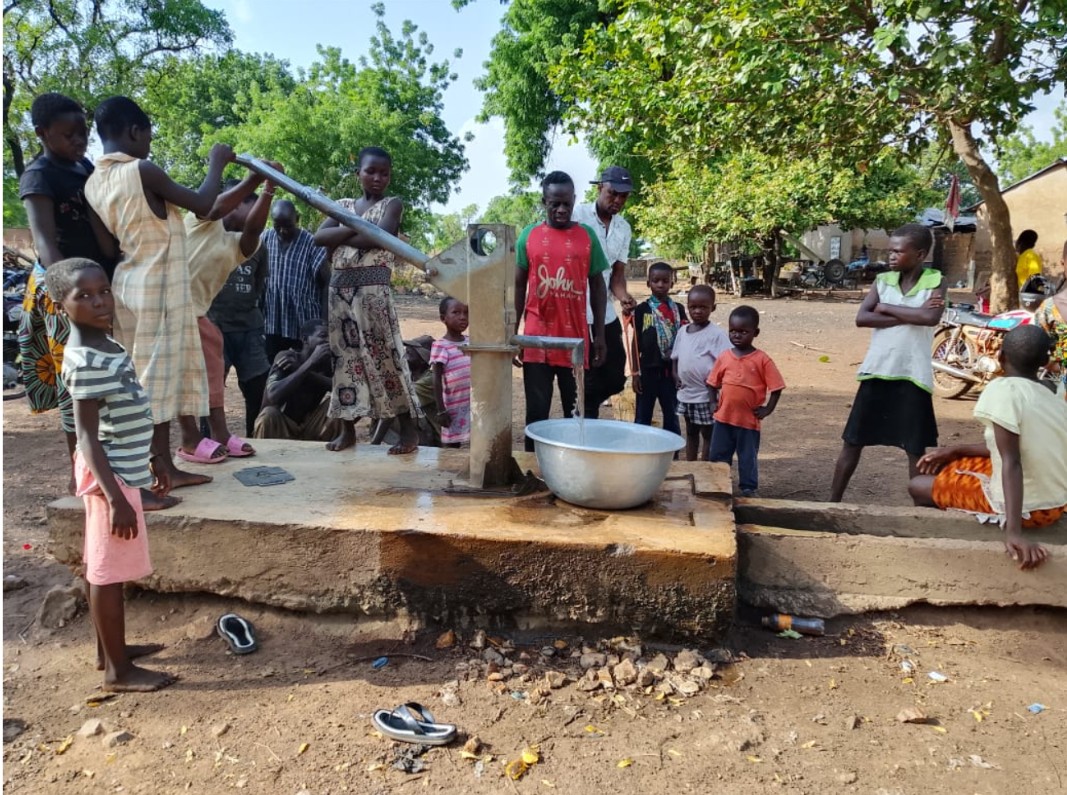 The people of Kataa wish to express their profound gratitude to you Hon DCE for your good leadership,kindness and hardworking. Thank you for your support to repaired our borehole at Kataa. On behalf of the people we say Thank you Hon DCE.